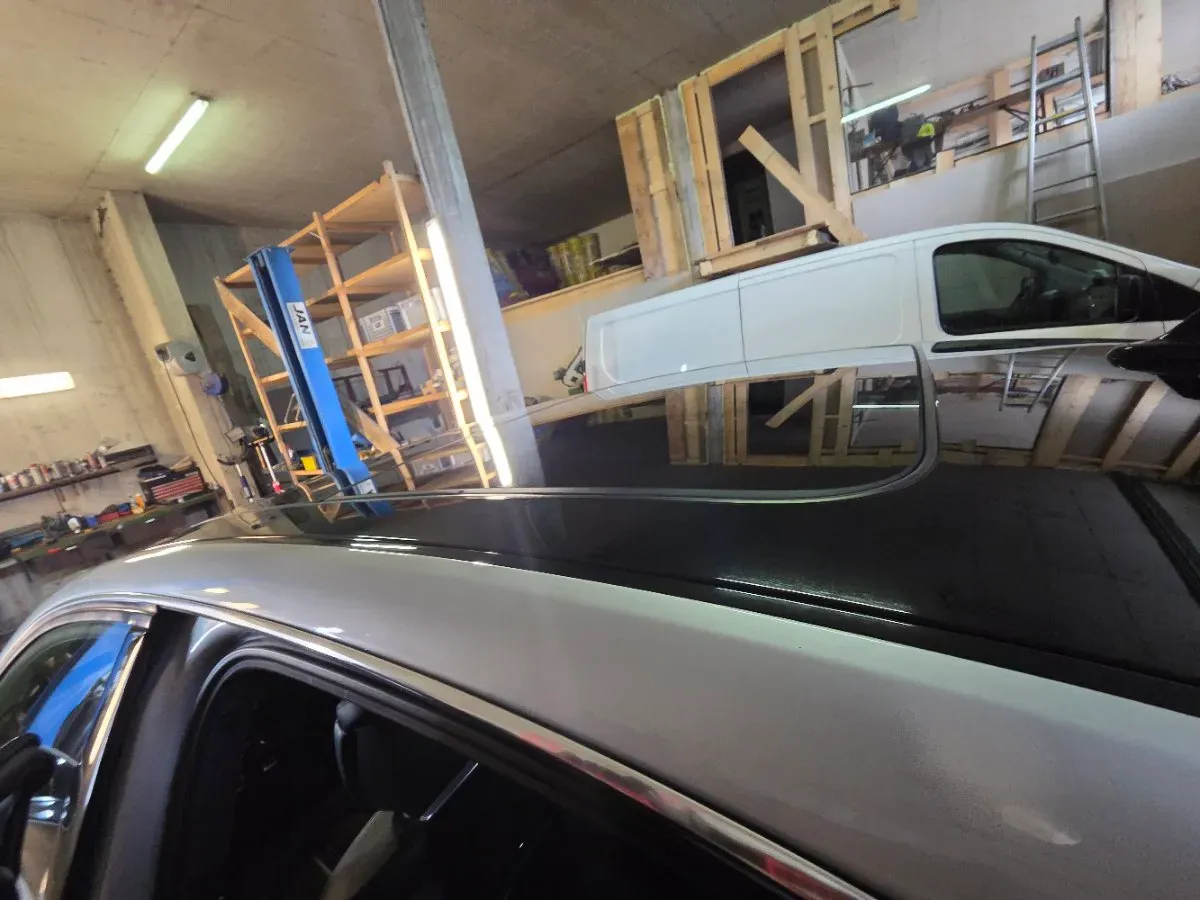 Audi A8 2011 photo 3