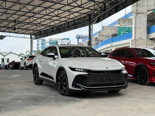 Toyota Crown Crossover Rs