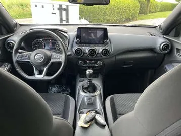 Nissan Juke 2022 photo 2