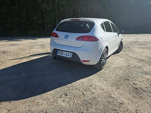 Seat Leon 2008 photo 4
