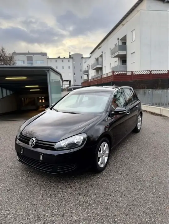 Volkswagen Golf 2010 photo 3