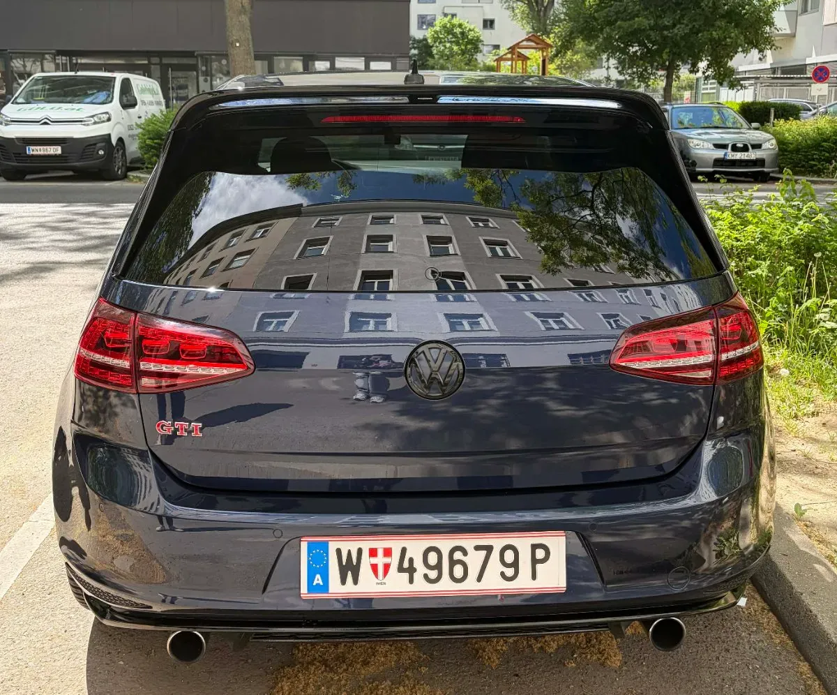 Volkswagen Golf 2015 photo 2