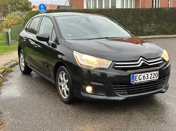Citroen C4 2012 photo 2