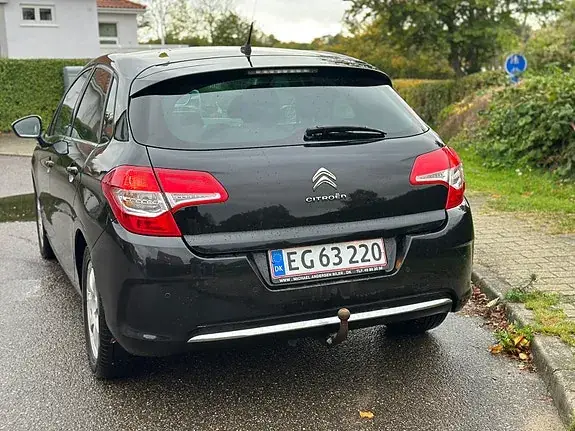 Citroen C4 2012 photo 4