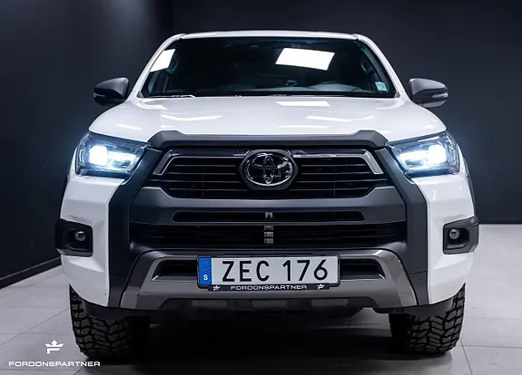 Toyota Hilux 2024 photo 2