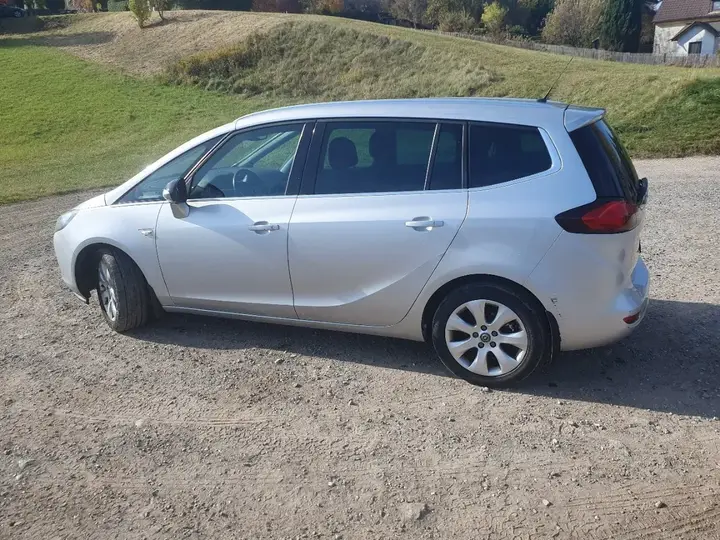 Opel Zafira Tourer 2012 photo 3