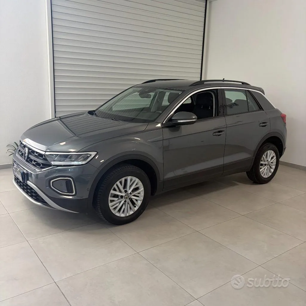 Volkswagen T-Roc 2022 photo 3