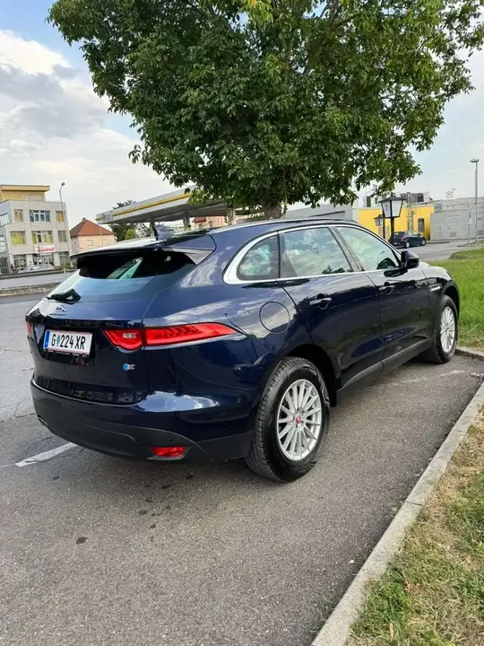 Jaguar F-Pace 2018 photo 3