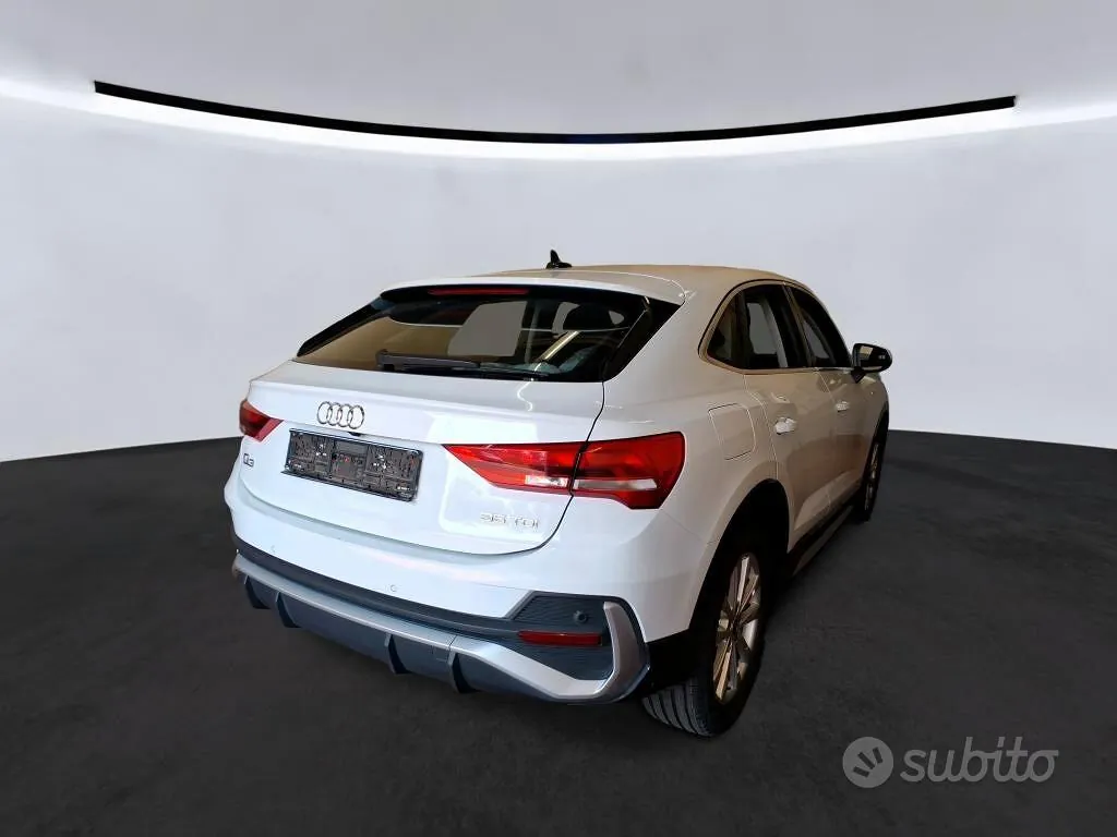 Audi Q3 2022 photo 4