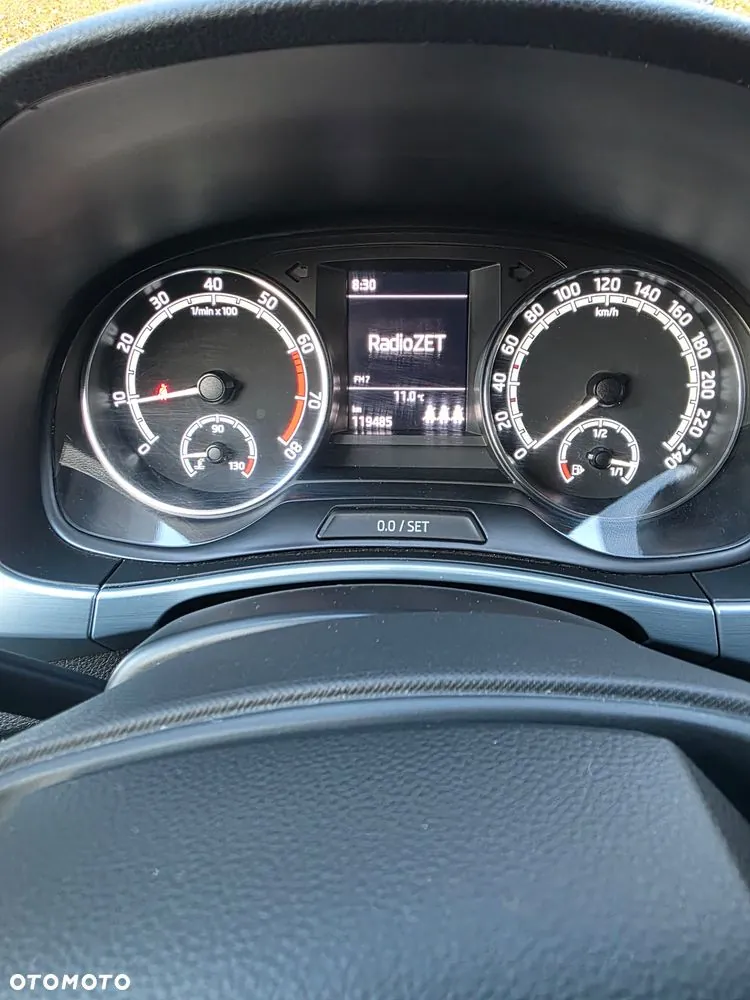 Skoda Fabia 2022 photo 3