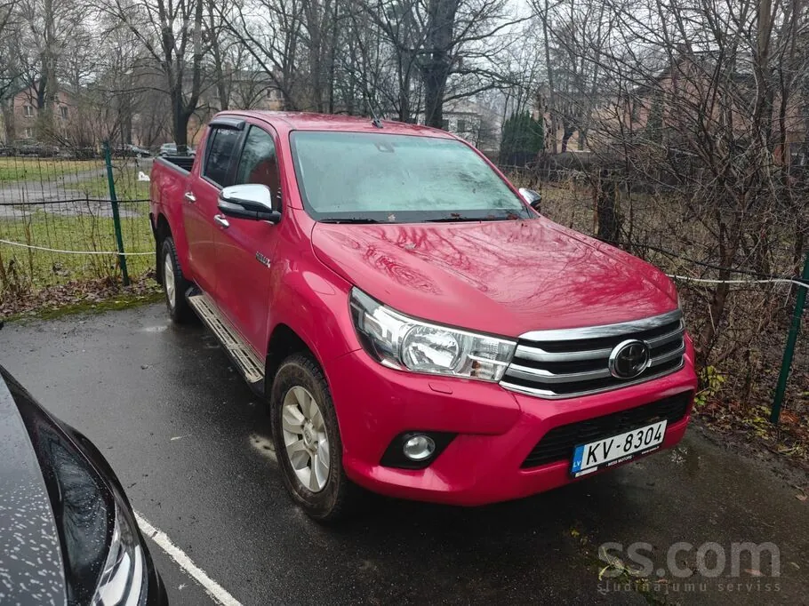 Toyota Hilux 2011 photo 4