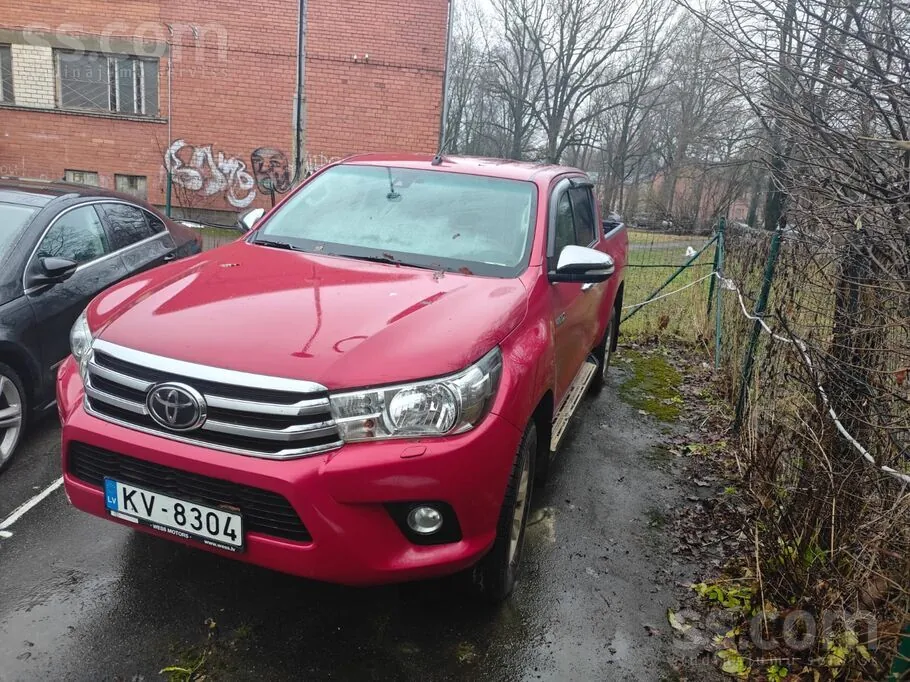 Toyota Hilux 2011 photo 3