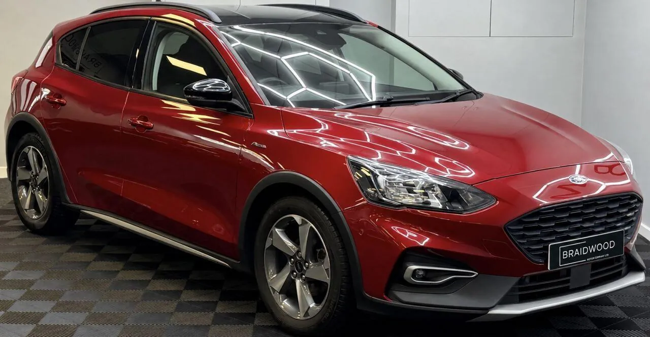 Ford Focus 2021 photo 3