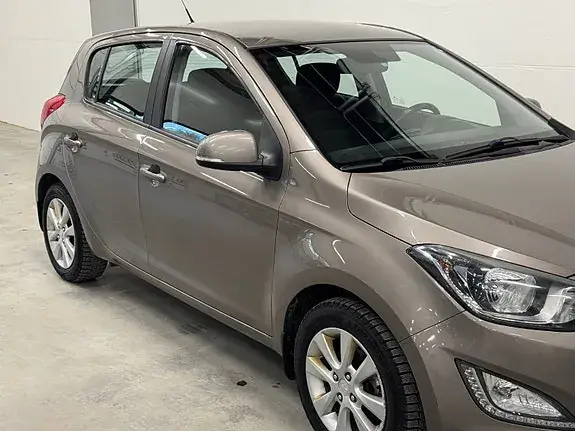 Hyundai I20 2013 photo 4