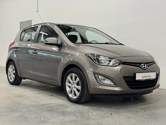 Hyundai I20 2013 photo 3