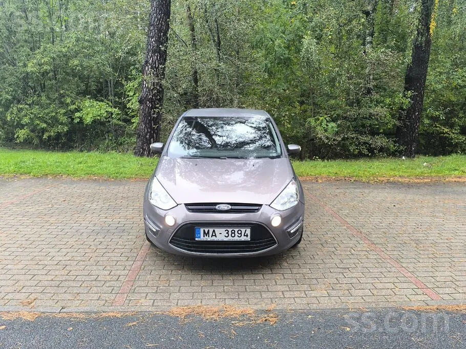Ford S-Max 2012 photo 4