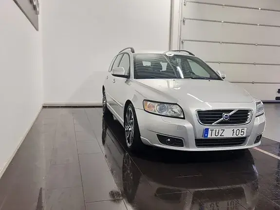 Volvo V50 2010 photo 4