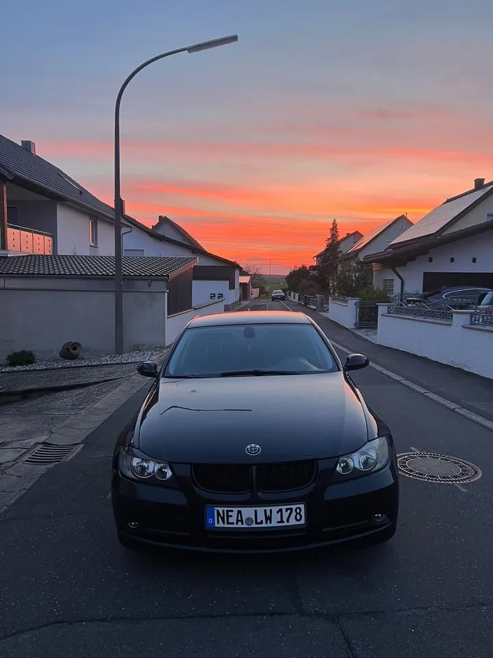 BMW E90