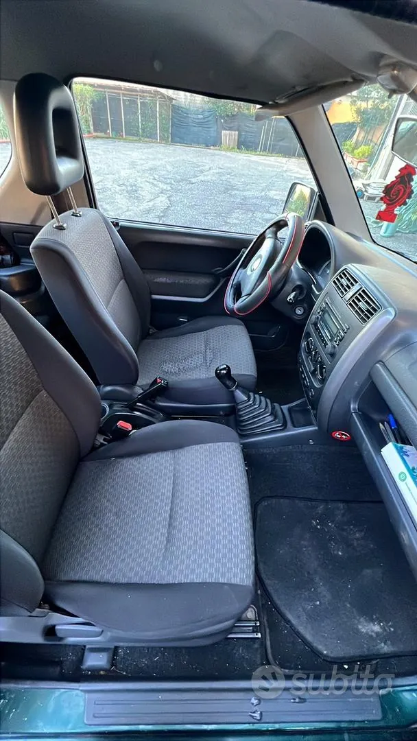 Suzuki Jimny 2005 photo 3