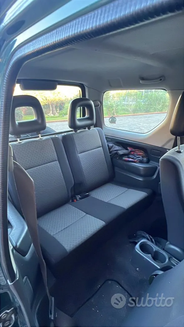 Suzuki Jimny 2005 photo 2