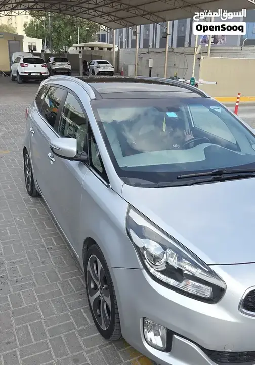 Kia Carens
