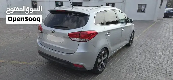Kia Carens 2016 photo 4