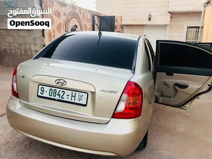 Hyundai Accent 2007 photo 2