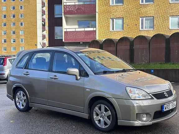 Suzuki Liana 2005 photo 2