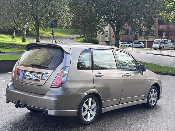 Suzuki Liana 2005 photo 4