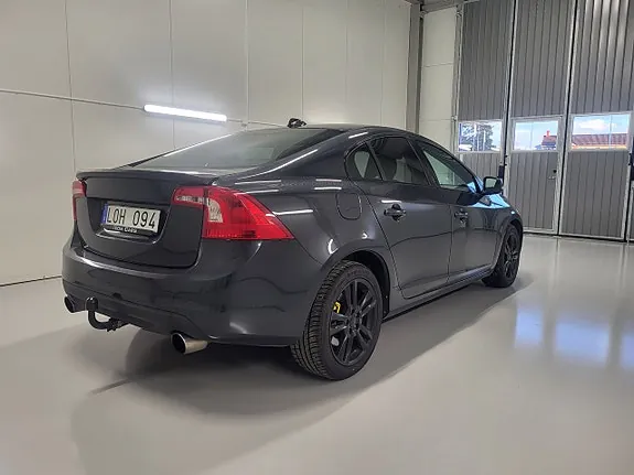 Volvo S60 2011 photo 2