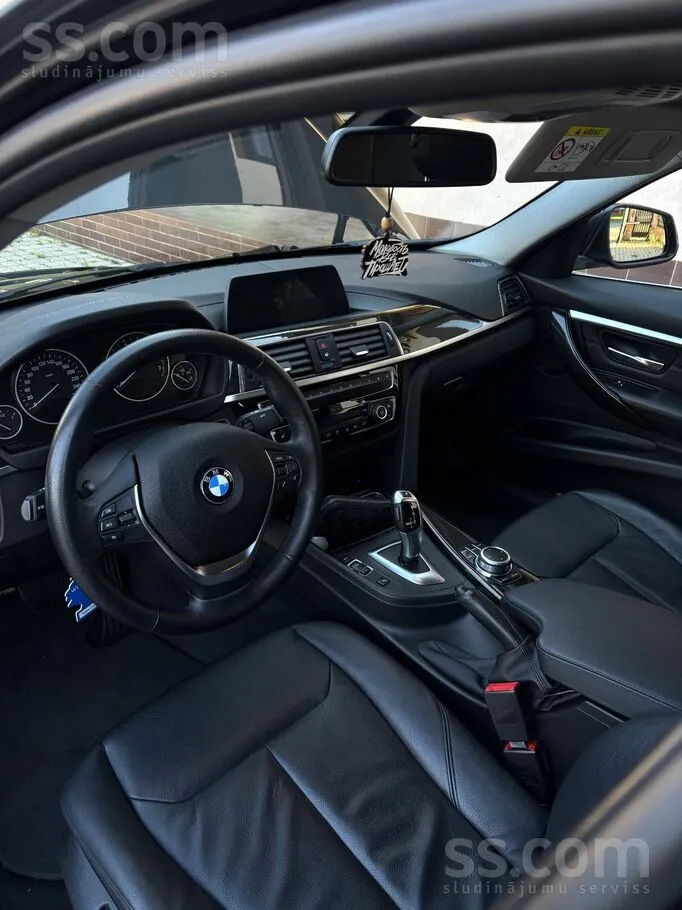BMW 318 2018 photo 4