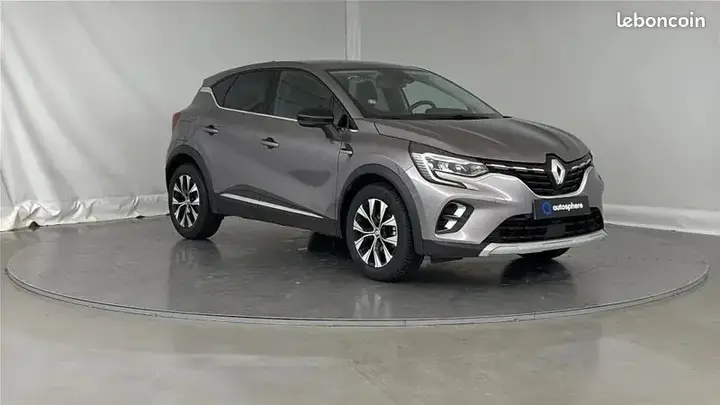 Renault Captur 2023 photo 3