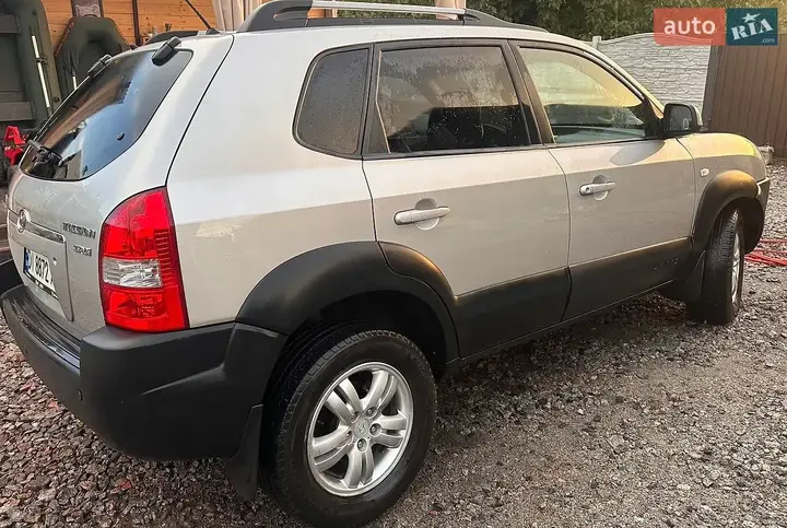 Hyundai Tucson 2007 photo 3