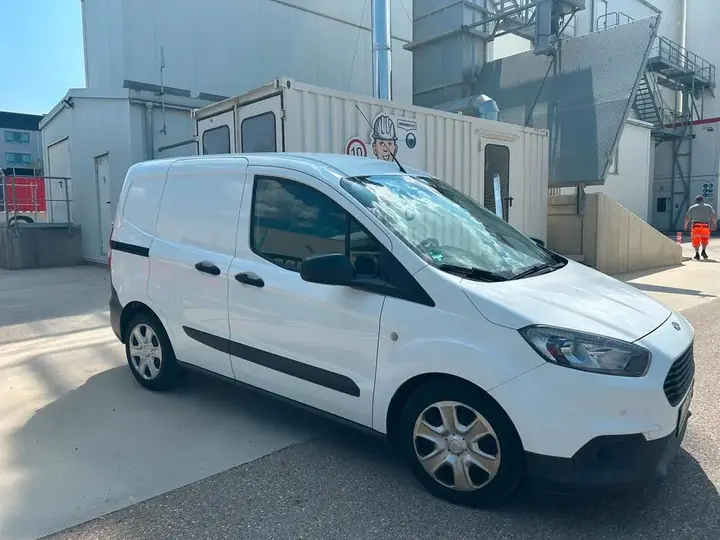 Ford Transit Courier