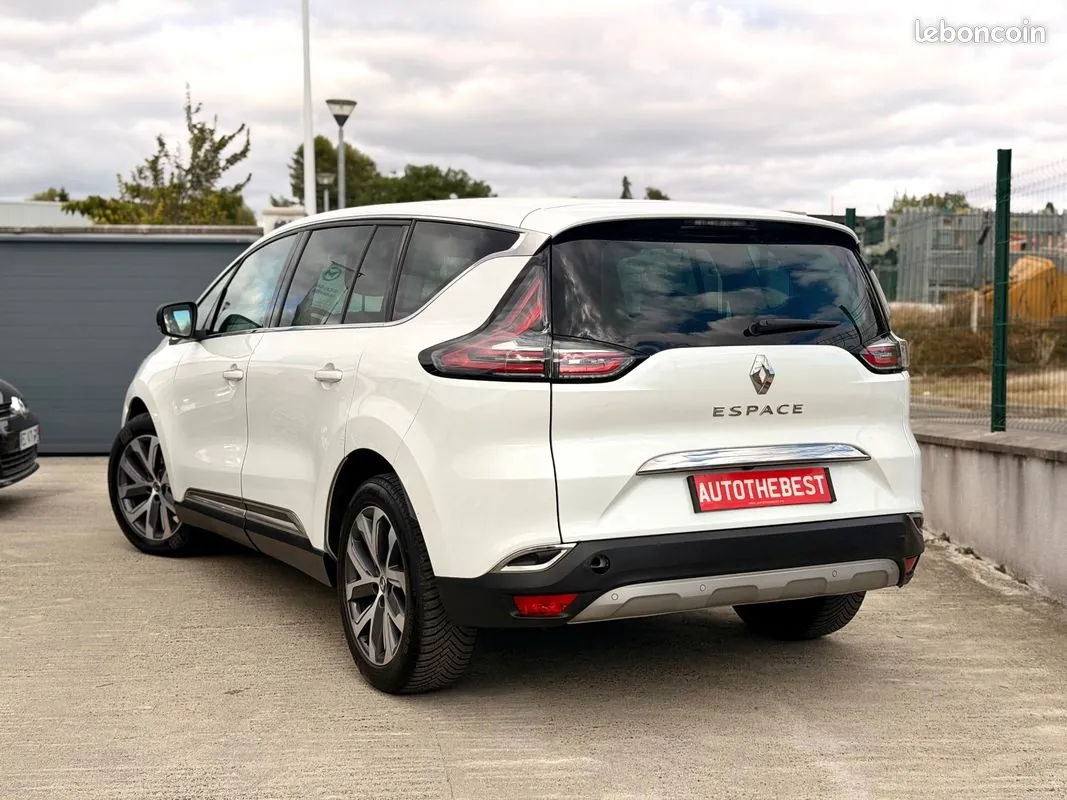 Renault Espace 2016 photo 2