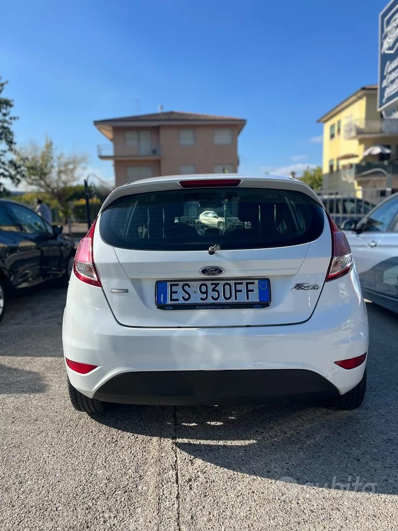 Ford Fiesta 2013 photo 5