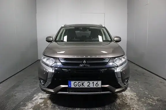 Mitsubishi Outlander 2018 photo 5