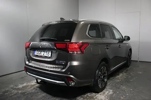 Mitsubishi Outlander 2018 photo 4