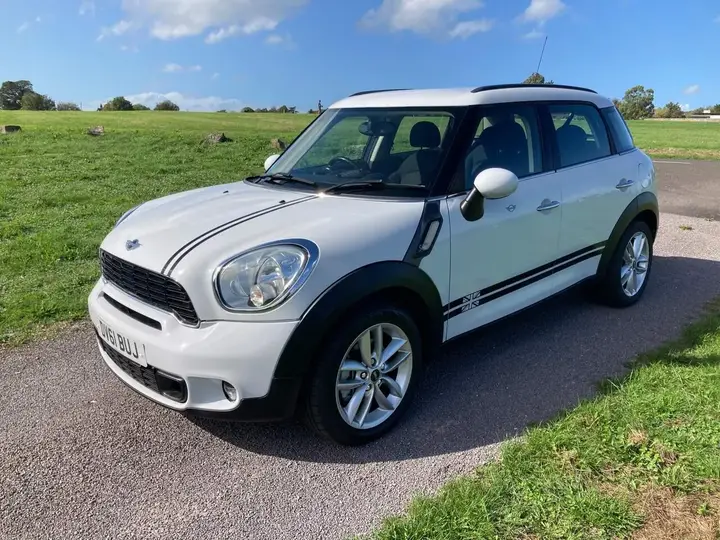 Mini Countryman 2011 photo 2