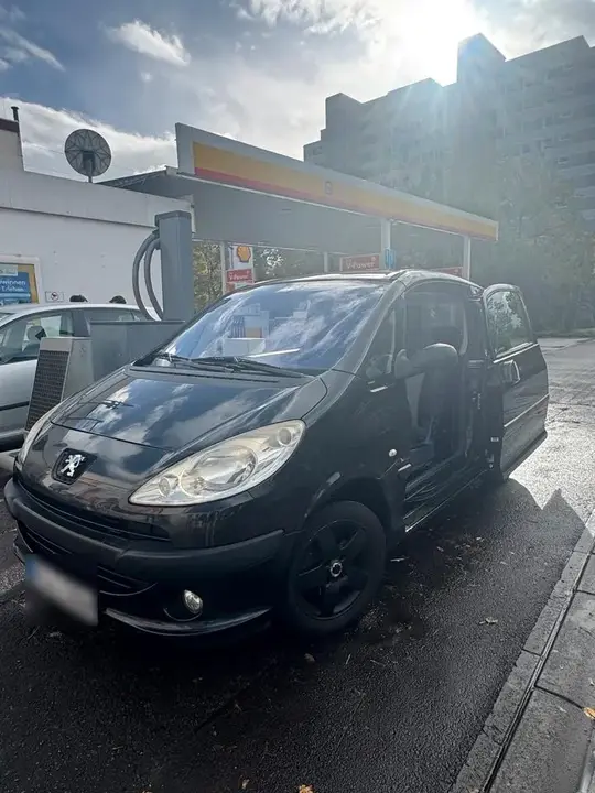 Peugeot 1007