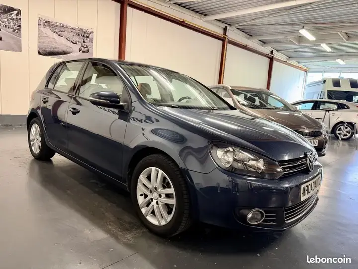Volkswagen Golf 2011 photo 2