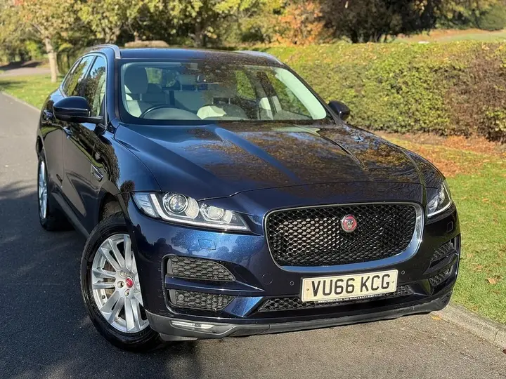 Jaguar F-Pace