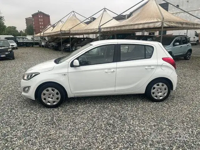 Hyundai I20 2013 photo 4