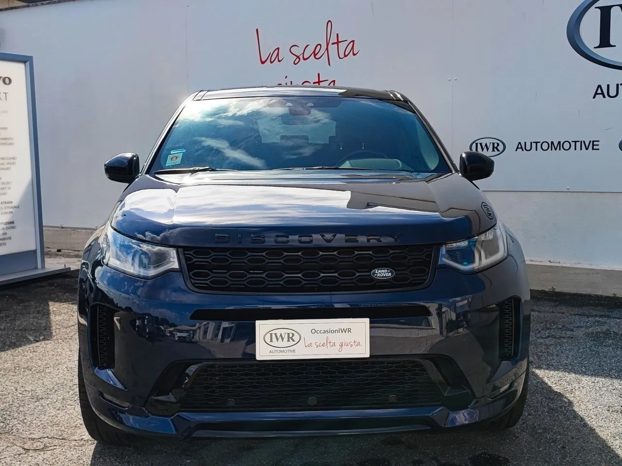 Land Rover Discovery Sport 2020 photo 2