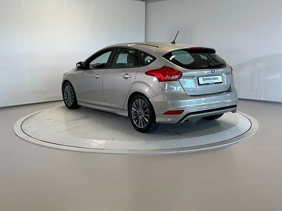 Ford Focus 2018 photo 4
