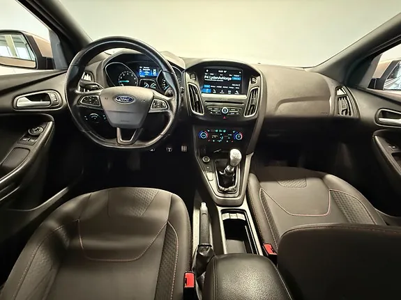 Ford Focus 2018 photo 5