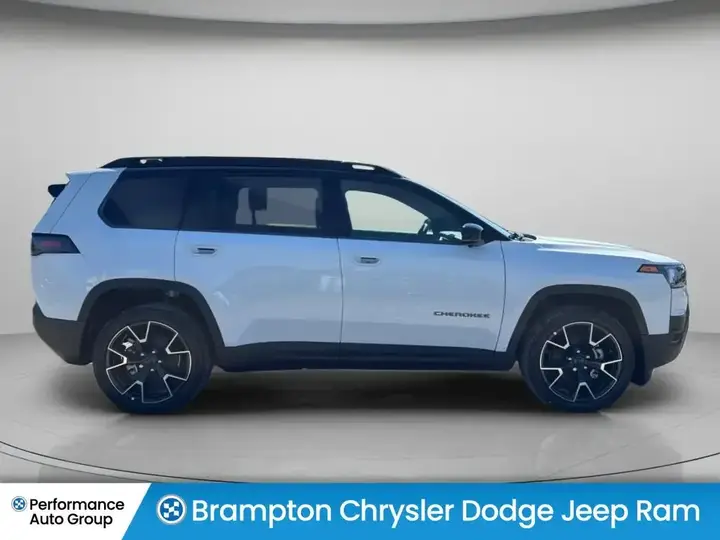 Jeep Cherokee 2026 photo 4