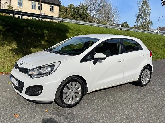 Kia Rio 2012 photo 2