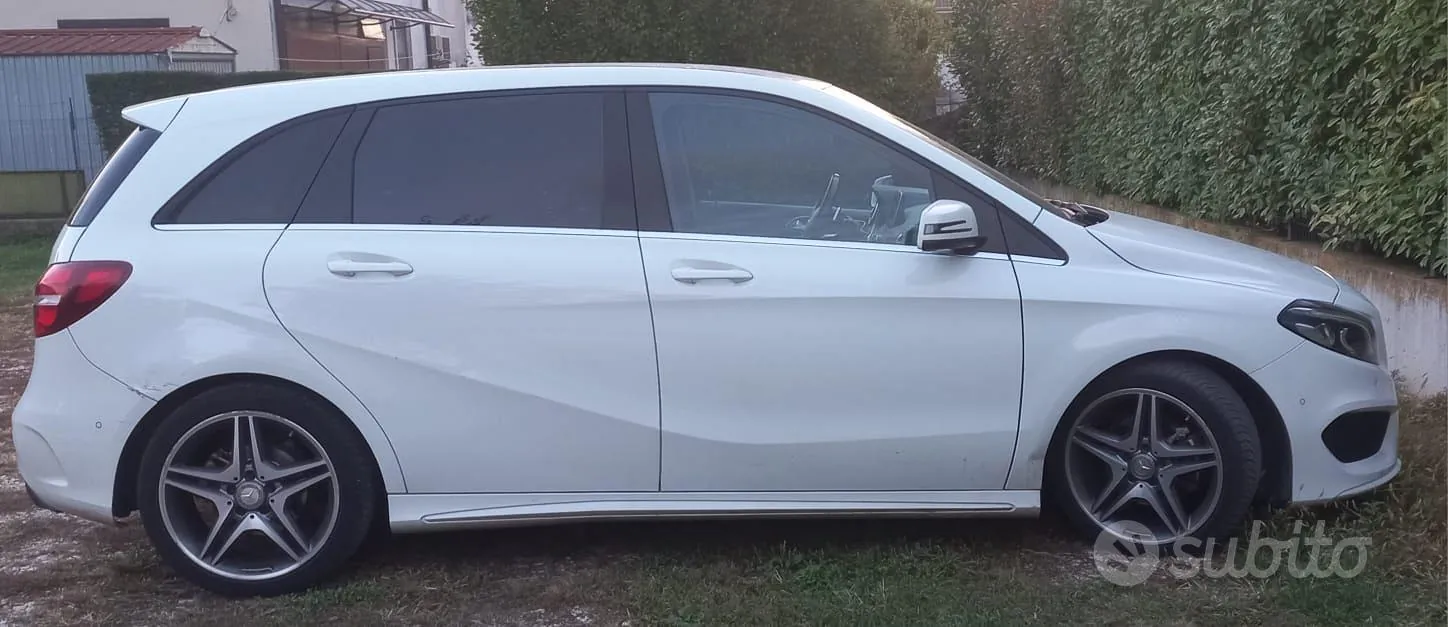Mercedes-Benz B-Class 2015 photo 3