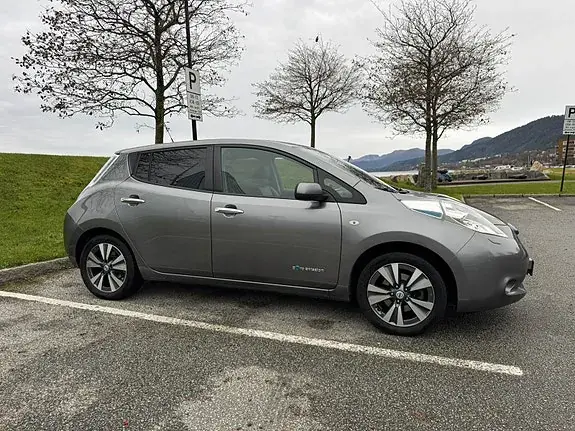 Nissan Leaf 2016 photo 4
